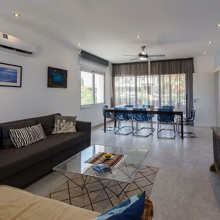 Coral Bay Sea Breeze Apartments - 3 Bedroom Apartment Peyia Bagian luar foto
