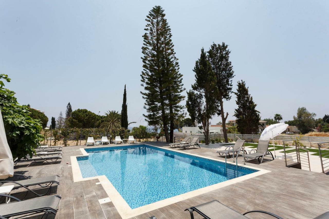 Coral Bay Sea Breeze Apartments - 3 Bedroom Apartment Peyia Bagian luar foto