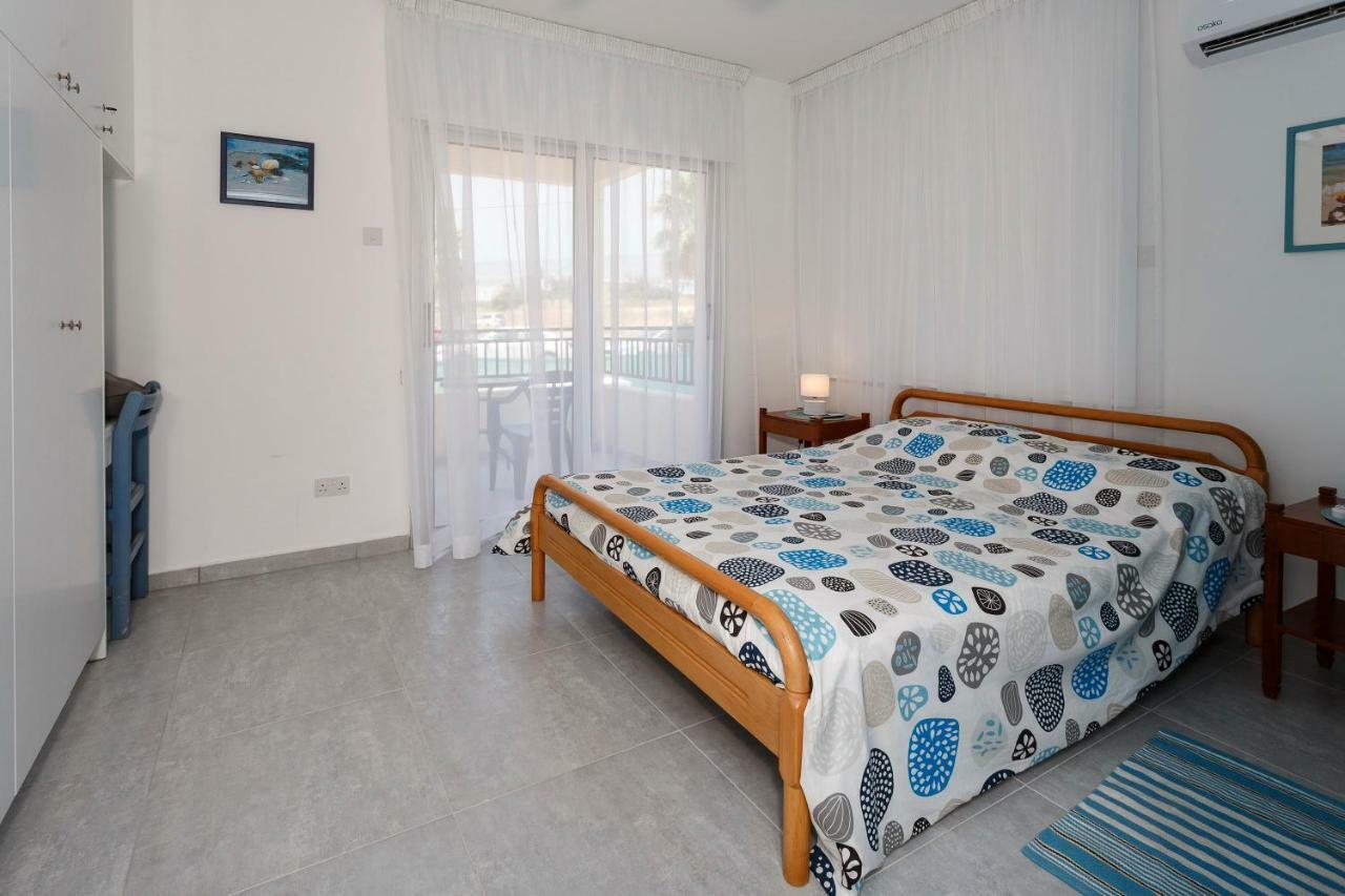Coral Bay Sea Breeze Apartments - 3 Bedroom Apartment Peyia Bagian luar foto