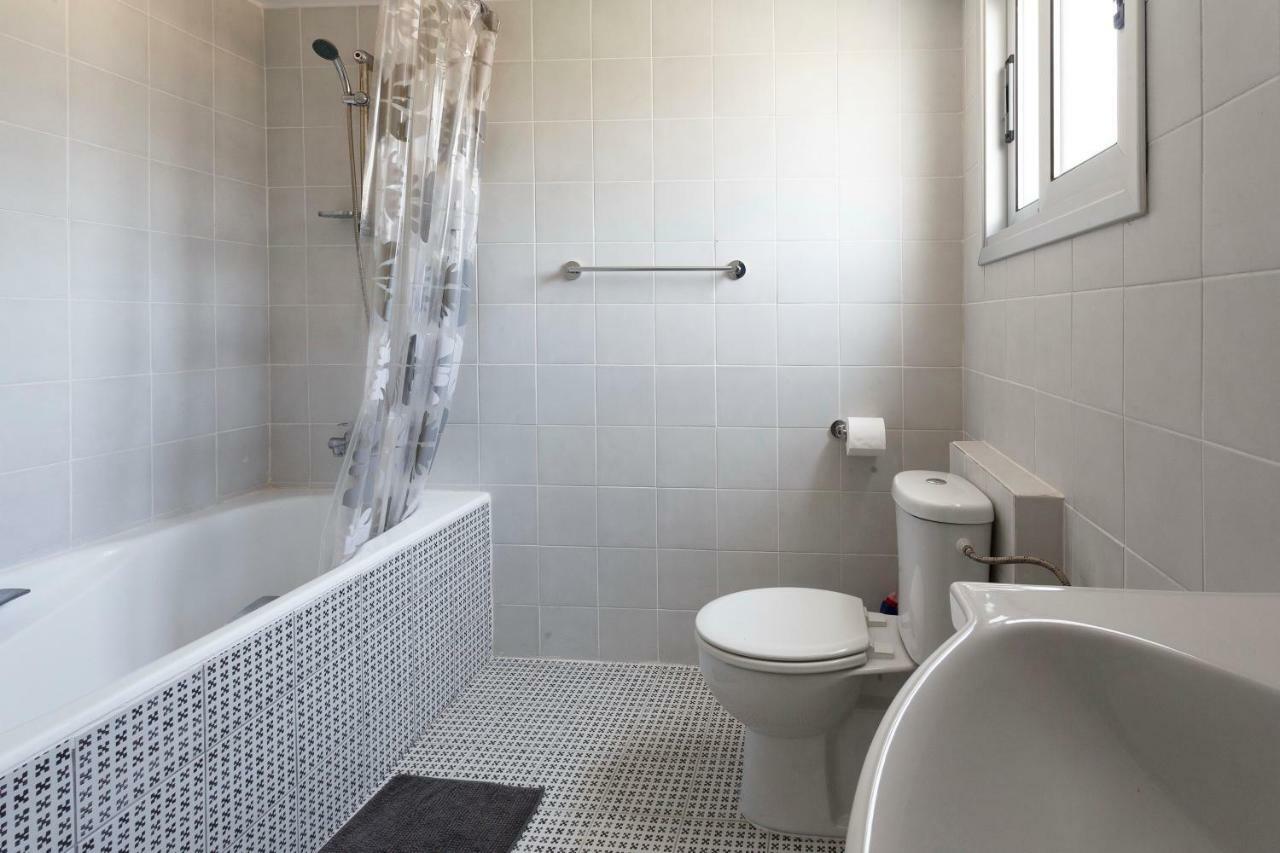 Coral Bay Sea Breeze Apartments - 3 Bedroom Apartment Peyia Bagian luar foto